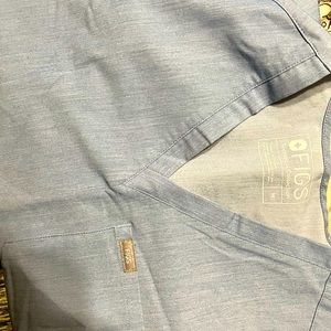 Like new medium denim top figs